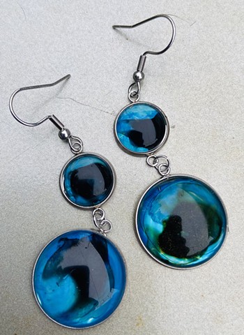 hand painted 12&20mm glass earring