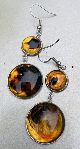 hand painted 12&20mm glass earring