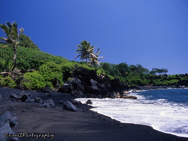 Waianapanapa State Park - Black Beach Maui Hi.