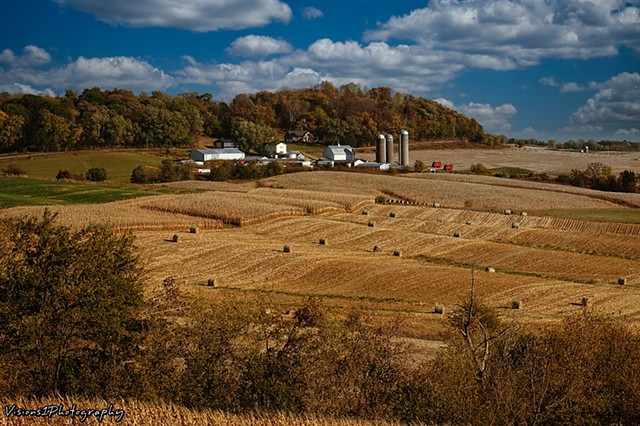 Farms and Rolling Hills Hay Bales (4)