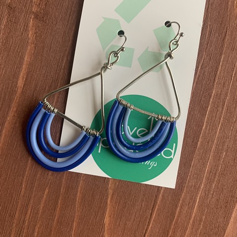 Draped blue wire on triangles earrings