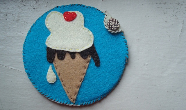 ice cream drips 