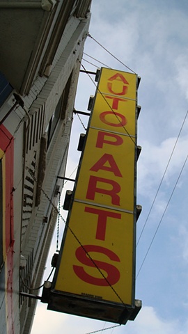 auto parts sign on north avenue