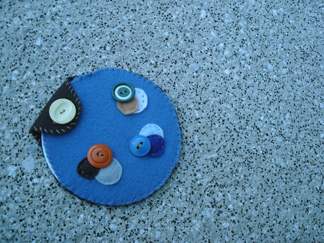 circles and buttons