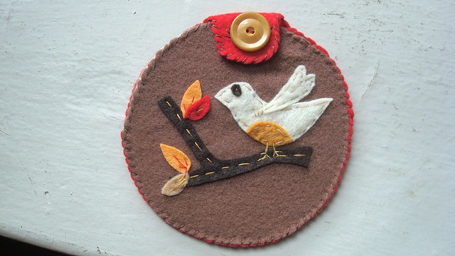 ivory fall birdy with fall leaves