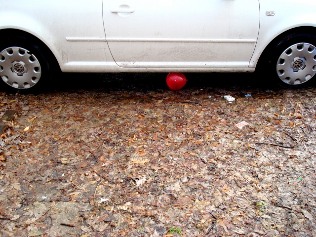 one red balloon