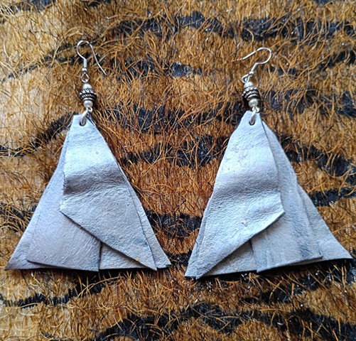 Silver Sculptural Mid