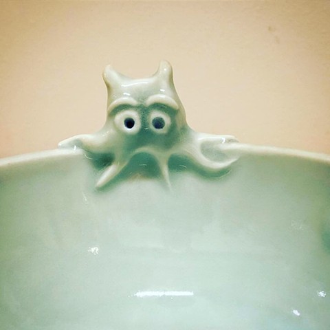 Ceramic bowl with octopus