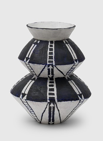 Two Layered Vessel with Ladders and Arrows