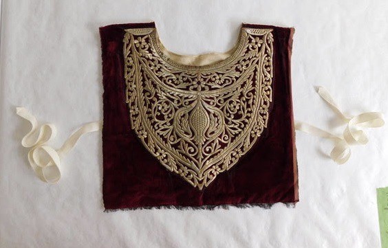 Undershirt after conservation treatments