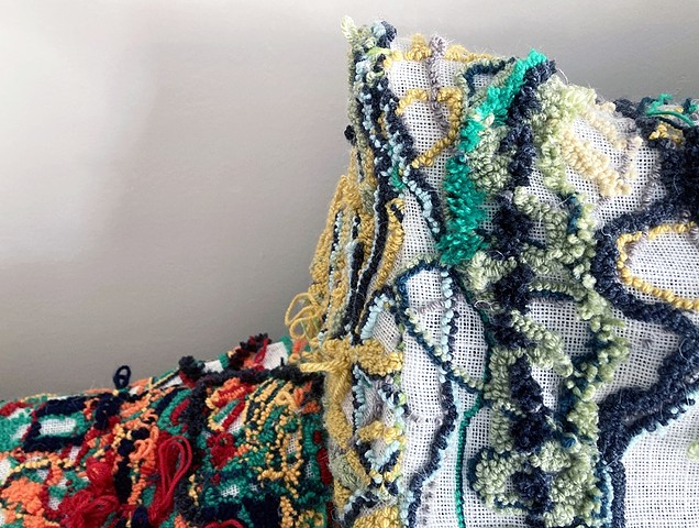 Detail Couched