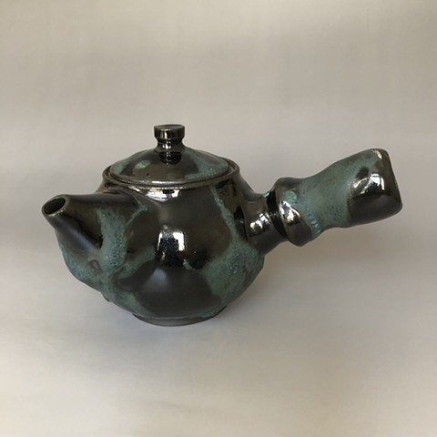 small side-handle teapot