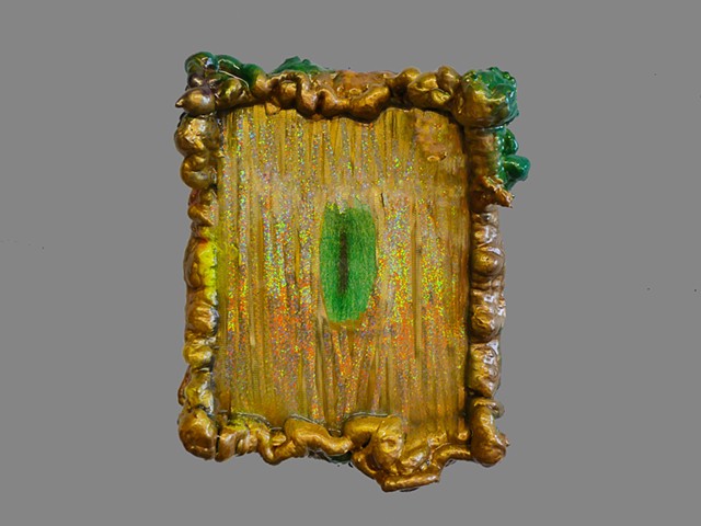 Peep Show (Gold Rectangle with Green)