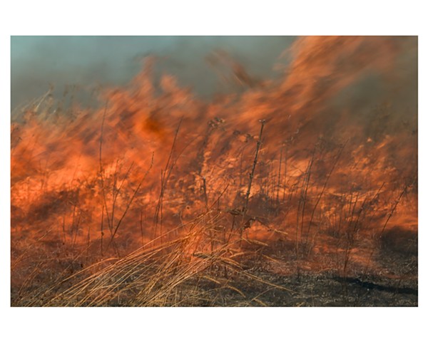 πῦρ (𝑝𝑦𝑟)