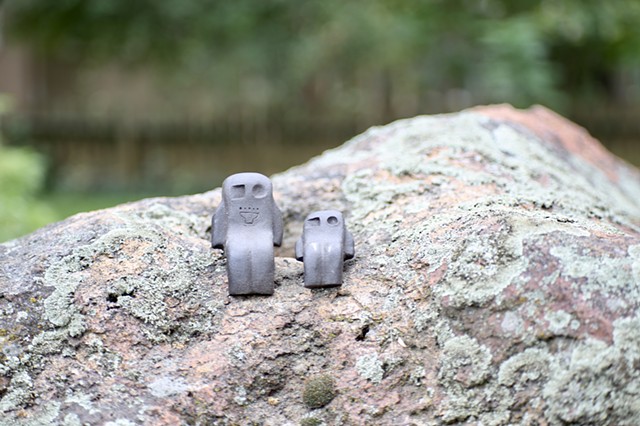 Small Seated Friends