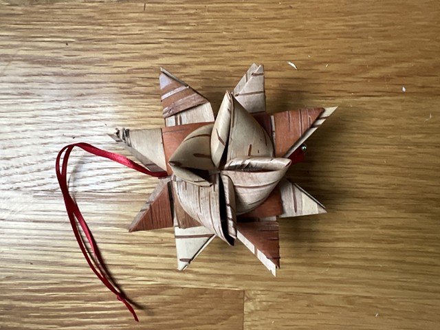 Scandinavian folded star