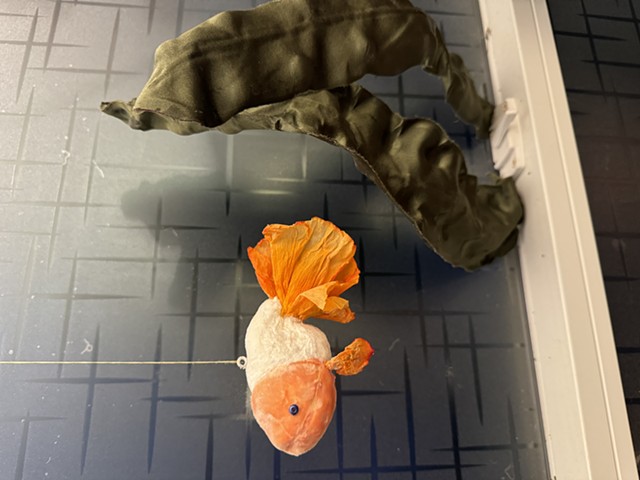 Aquarium detail, silk, hand-dyed paprt