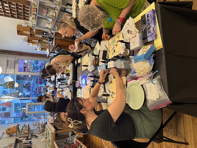 Flower Garden Resin Jewelry class