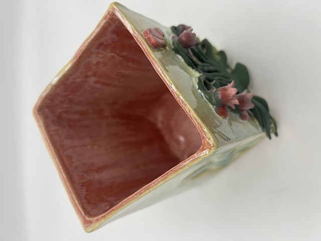 Lily of The Valley Vase 2/2