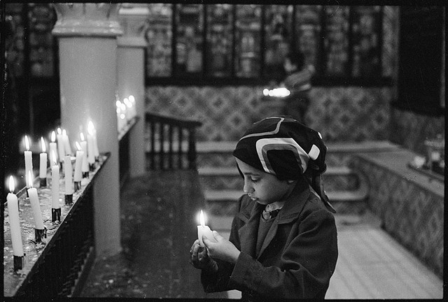 During pilgrim, Ghriba