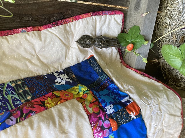 Beautiful Gail - Detail