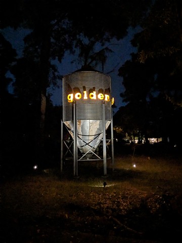 Golden Corral, Feed Bin 