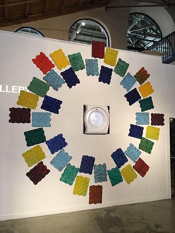 circles of light and the cloudless blue sky