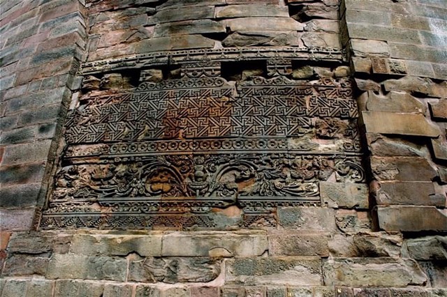Dhamek Stupa detail / Sarnath, India