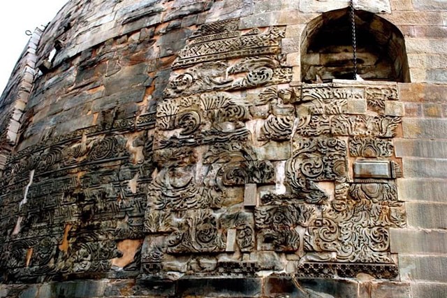 Dhamek Stupa detail / Sarnath, India