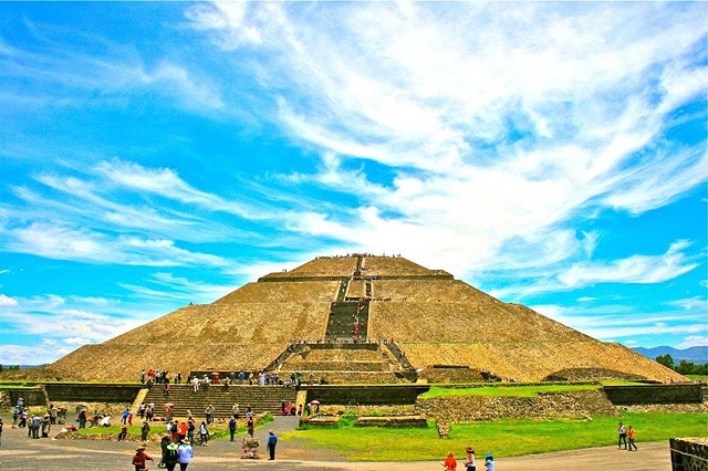 Piramide del Sol / Teotihuacan, Mexico