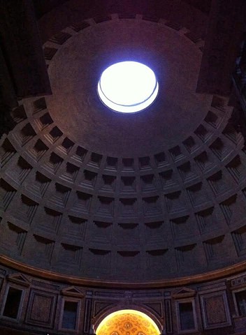 Sun and Moon / Pantheon / Roma