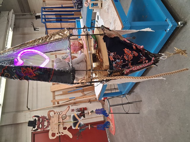 The Containing Lantern (Detail 2)