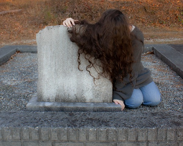 GRAVE