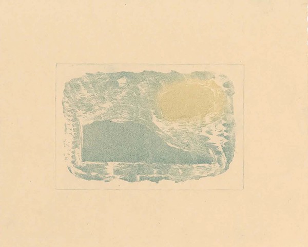 oval moon