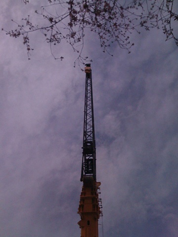 Crane Next to Seattle CC Bldg, Harvard @ E Pike