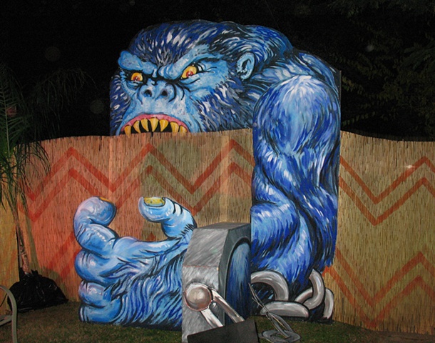 "Kong" Backyard Halloween IX Photo Op