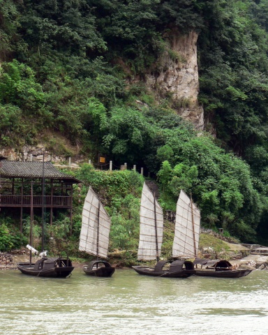Sampans, Yangtze River