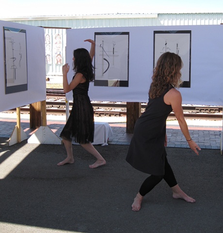 Dancers Echo Gustafson and Kiki Vance