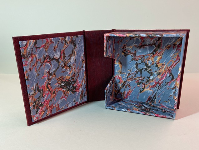 Drop Spine Box
