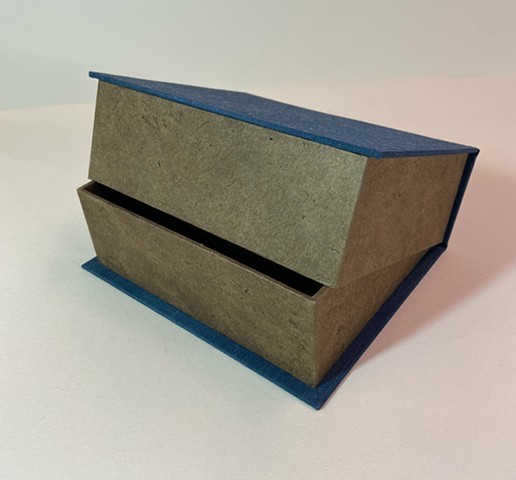 Clamshell Box