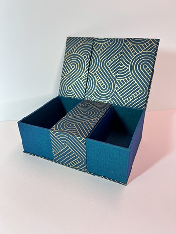 Magic Partioned Box