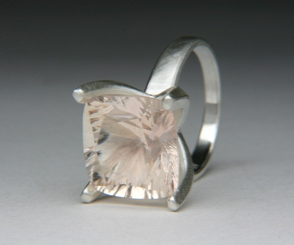 Angular Annie Ring in Silver with pink Quartz