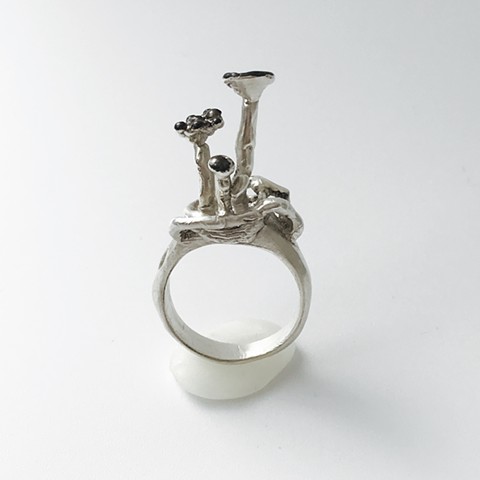 Bouquet ring