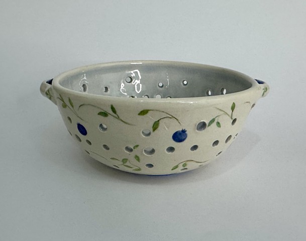 Blueberry Colander #828, view 1