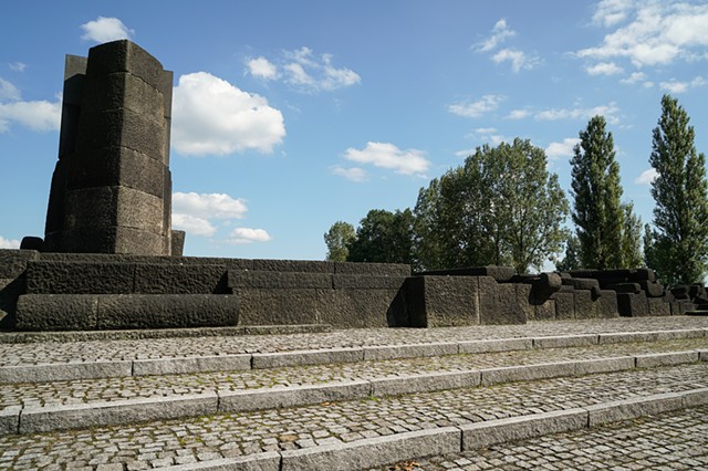 Auschswitz - Birkenau monument