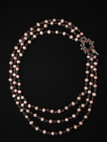Swan and Chain of Flowers Tiered Pearl Necklace