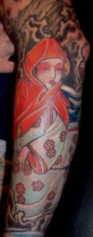 geisha red cloak