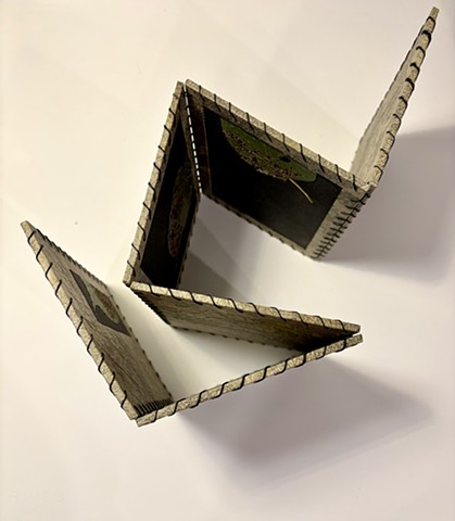 Intermittent, hinge configuration