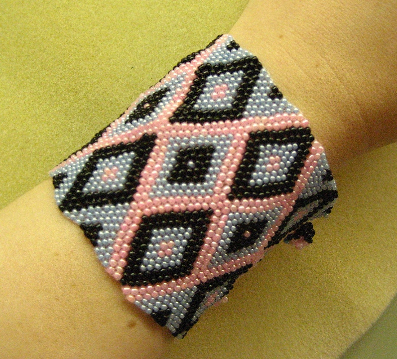 Peyote cuff by Nicole