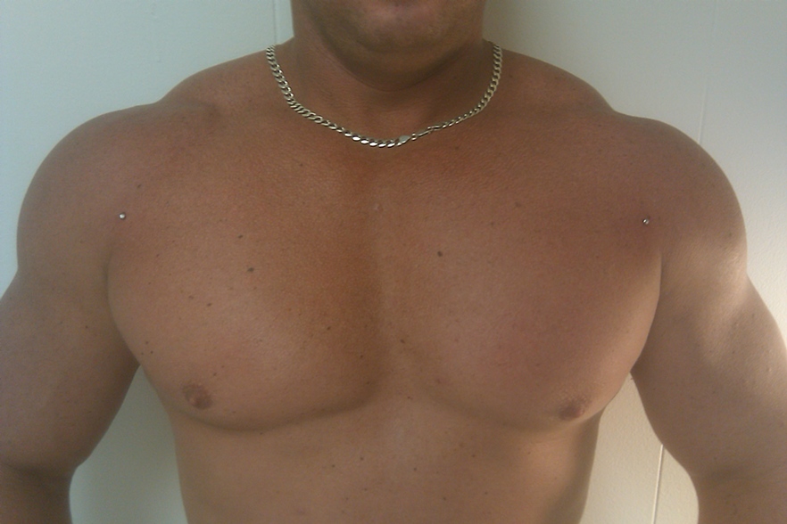 Featured image of post Sternum Piercing Male